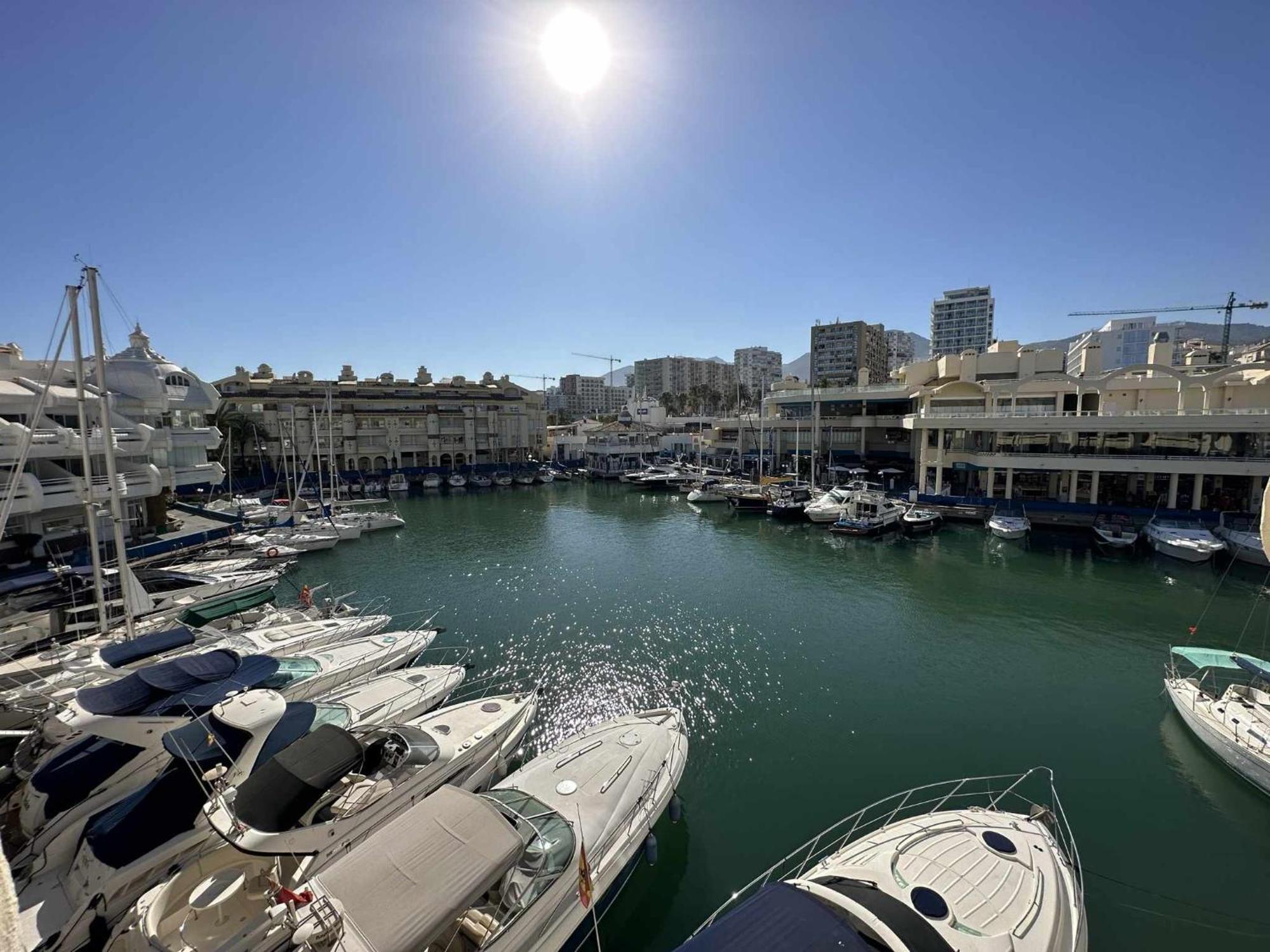 Nice Apartament In Puerto Marina بينالماذينا المظهر الخارجي الصورة